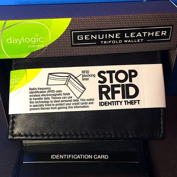 DAYLOGIC FOR MEN GENUINE LEATHER TRIFOLD WALLET STOP RFID IDENTITY THEFT NEW - Picture 2 of 5